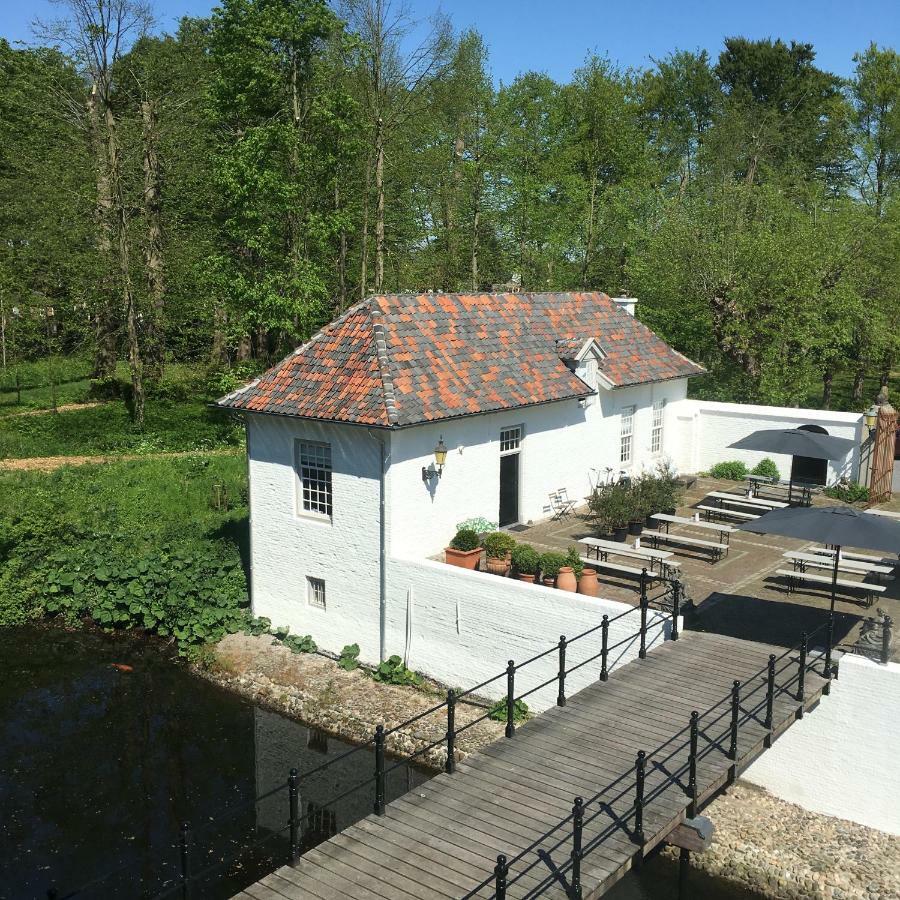 Het Witte Kasteel Villa Loon op Zand Esterno foto